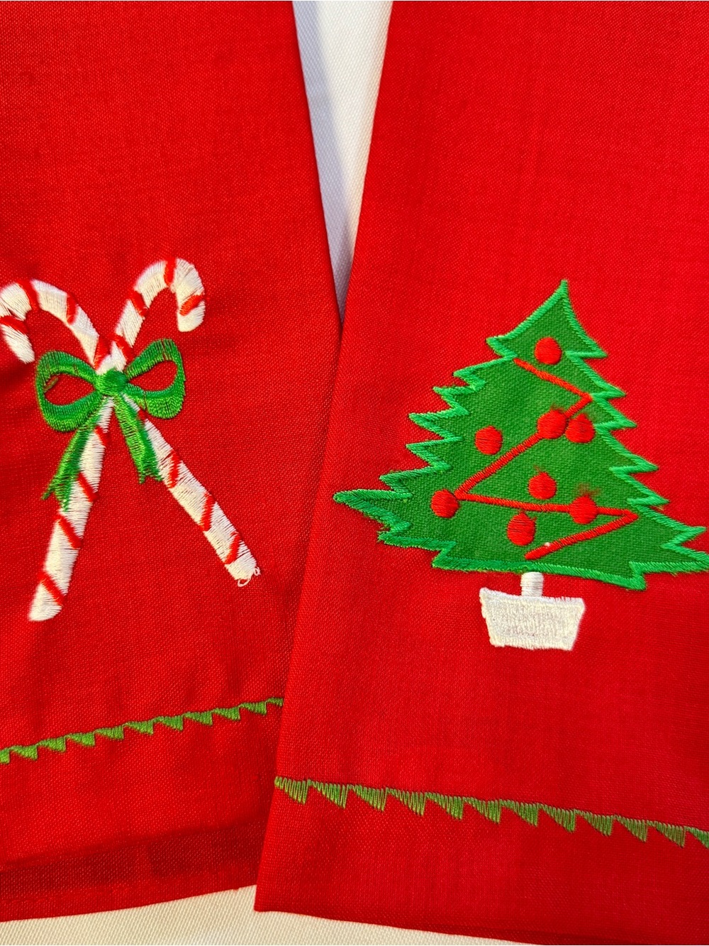 Christmas Red Embroidered Cloth Napkins 4 pk Linen Blend Candy Cane and Tree SET